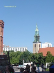 Die Marienkirche ist die zweitälteste Kirche Berlins. - The St. - Mary's Church is the second eldest church of Berlin.